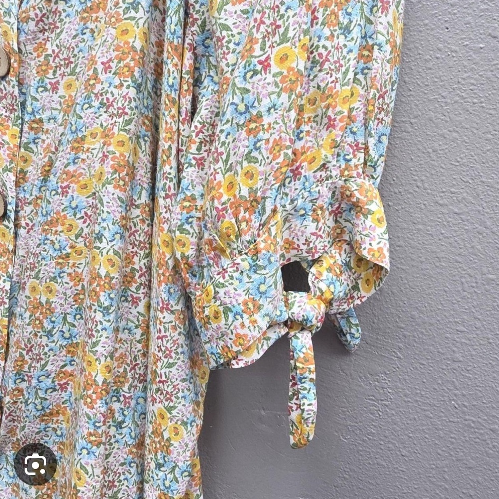 Lauren Conrad Size 3 X Floral Button-Front Puff Sleeve Top - Yellow/Blue - Picture 4 of 5